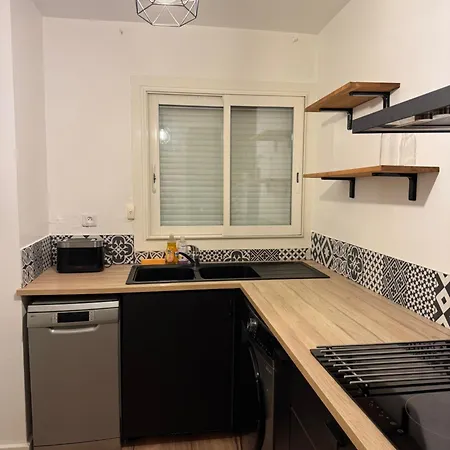 דירה 50m2, Privee Avec Piscine, Tennis Et A 100 M De La לה לבאנדו