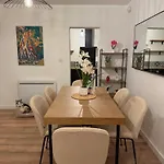 50m2, Privee Avec Piscine, Tennis Et A 100 M De La Le Lavandou
