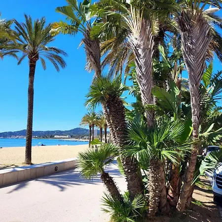 50m2, Privee Avec Piscine, Tennis Et A 100 M De La * Le Lavandou