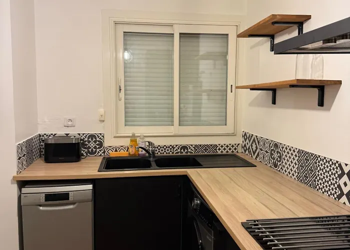 Apartmán 50m2, Privee Avec Piscine, Tennis Et A 100 M De La Le Lavandou